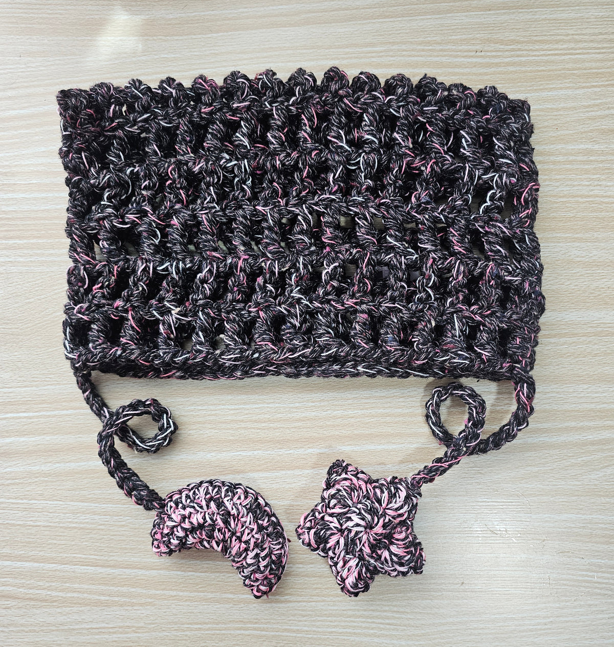 Mesh cat beanie